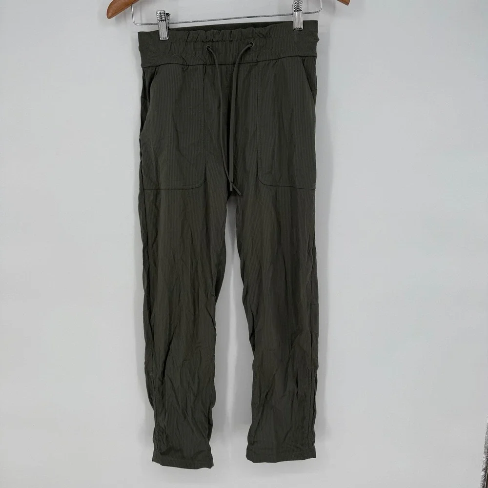 Lululemon Align Ribbed Jogger Pants Olive Green Size 4 Drawstring Pockets